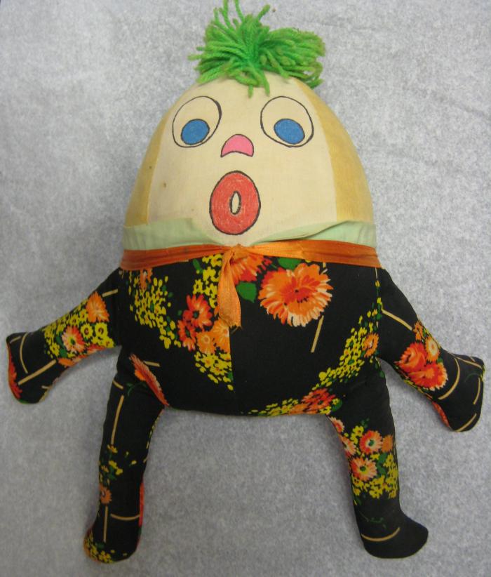 Toy. Doll. Humpty Dumpty. Cloth.
