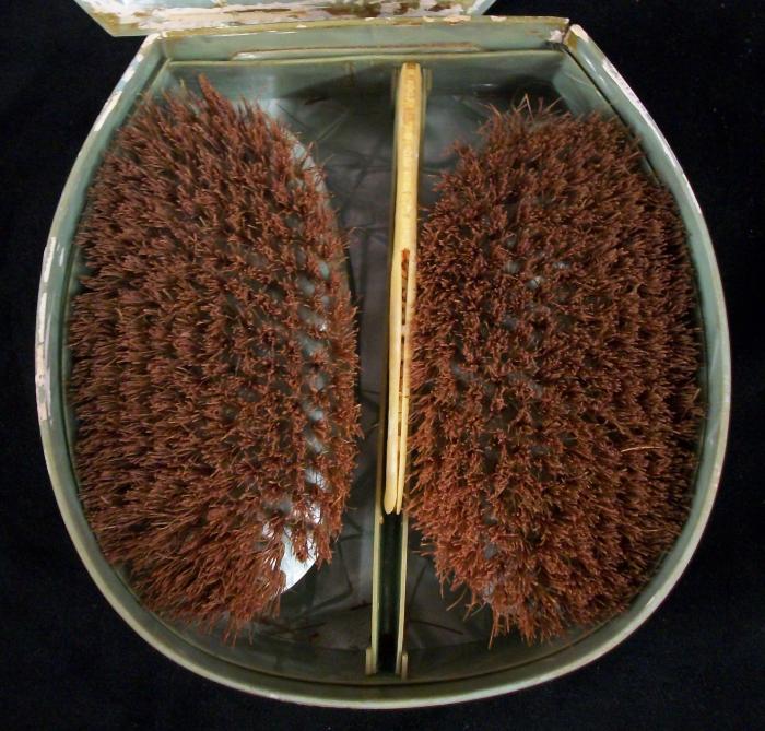 Grooming, Brush, Green, Travel, Boxed